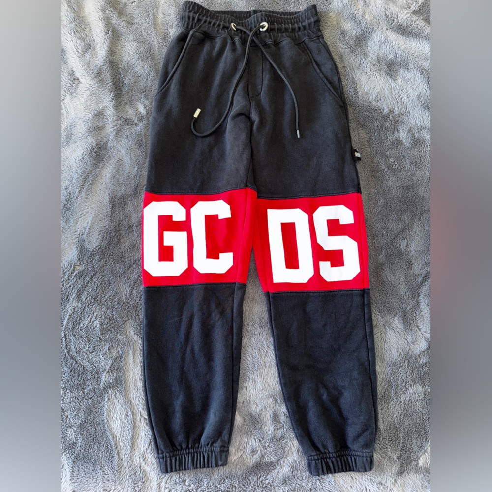 GCDS Sweatpants size small